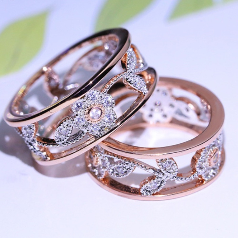 Beautiful Flower & Vines Designed Ring